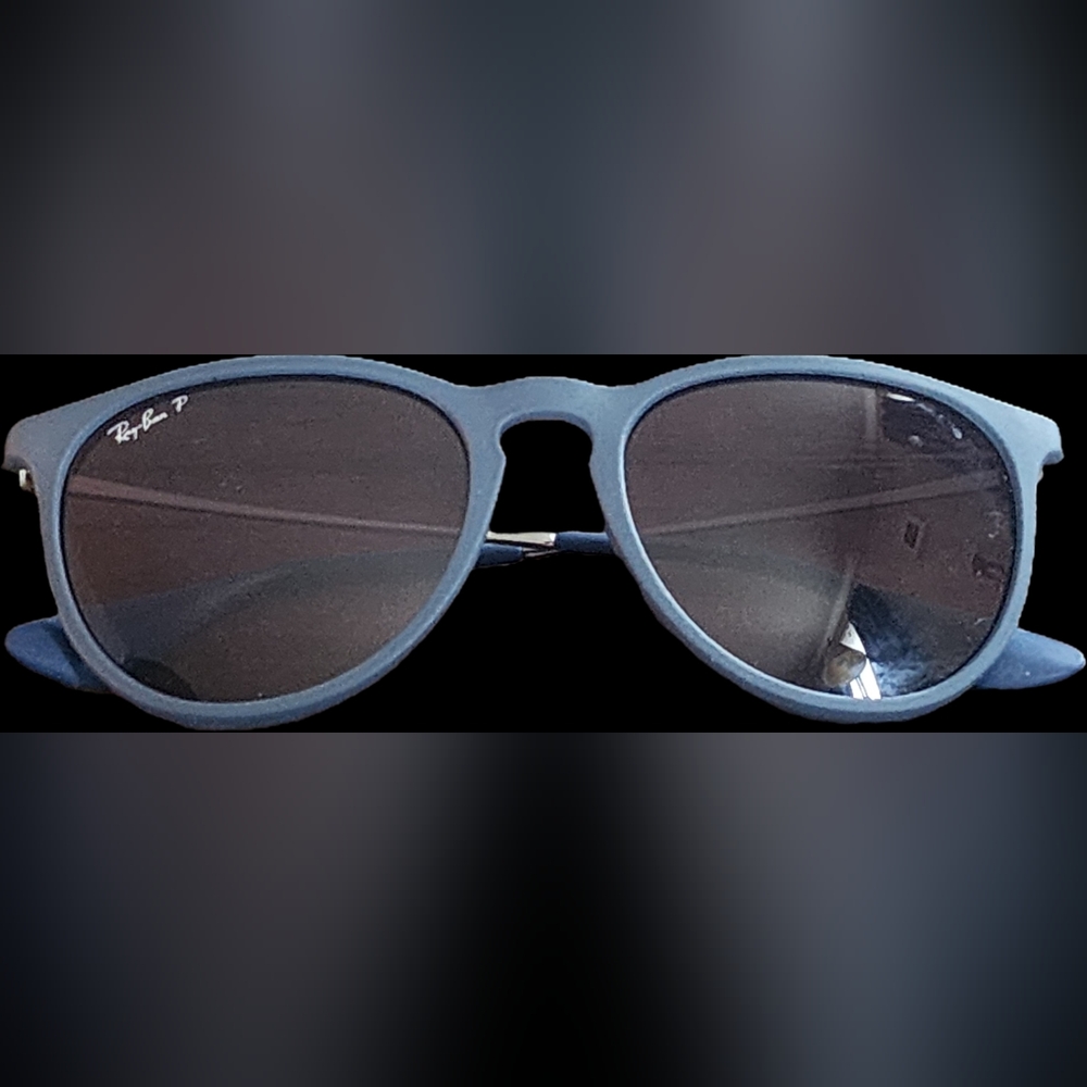 NWOT | Ray-Ban | Erika | Women's CUSTOM Sunglasses | Blue Frames | Polarized